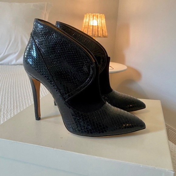 Giorgio Armani Shoes - ARMANI Black Bootie Pump Heel SIZE 38 Pointed toe closed toe textured upper